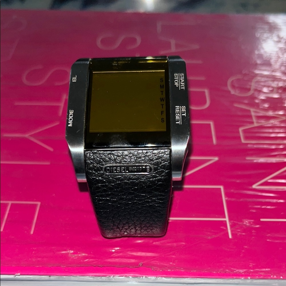 Diesel Black Smartwatch with Modern Design